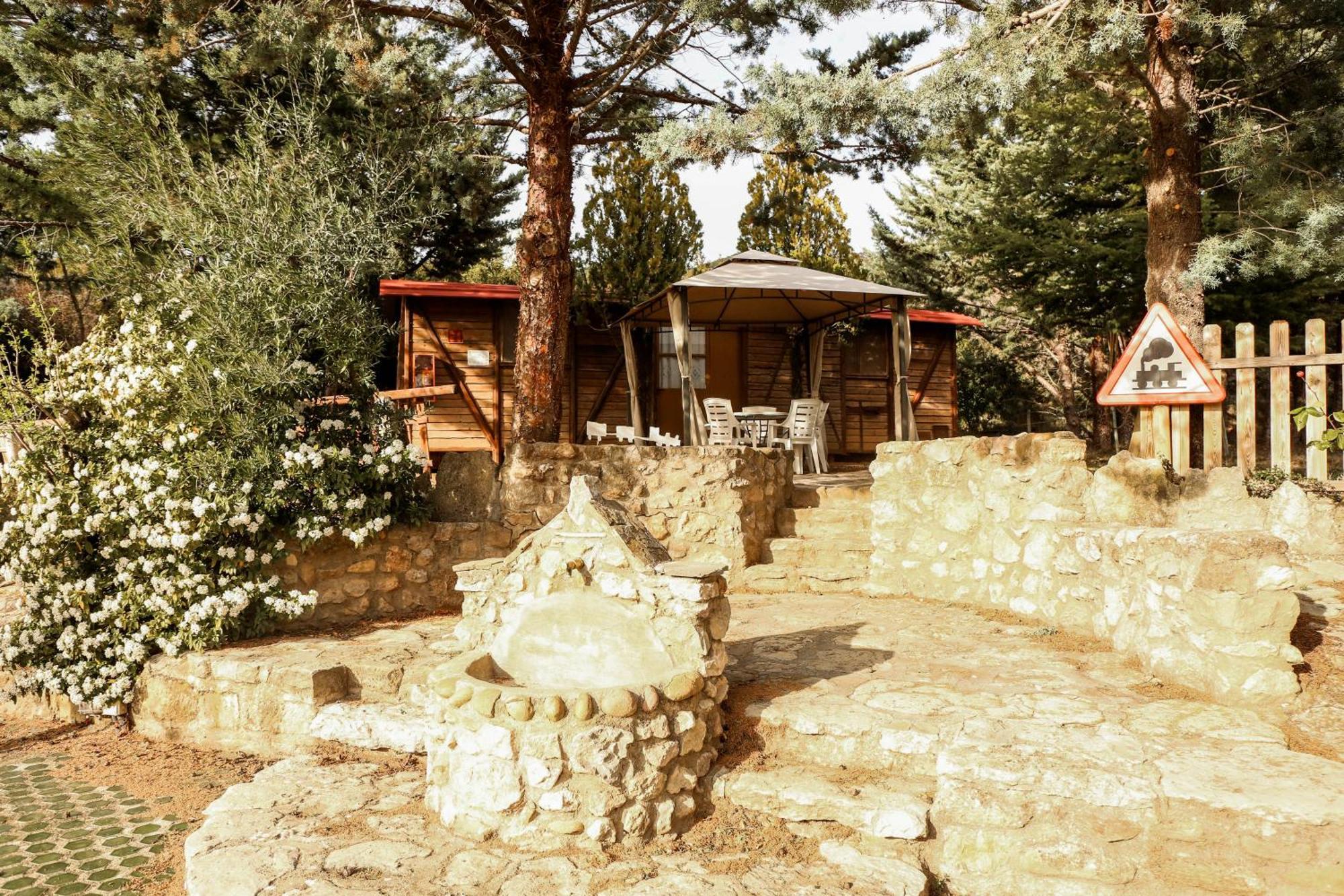 Camping Castillo De Loarre Zewnętrze zdjęcie