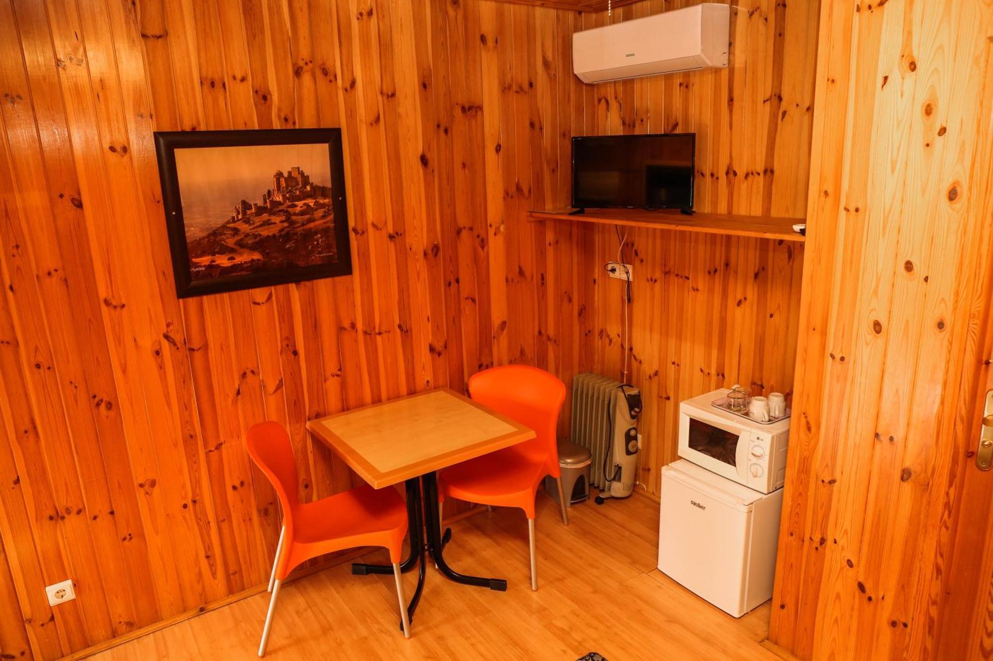 Camping Castillo De Loarre Zewnętrze zdjęcie